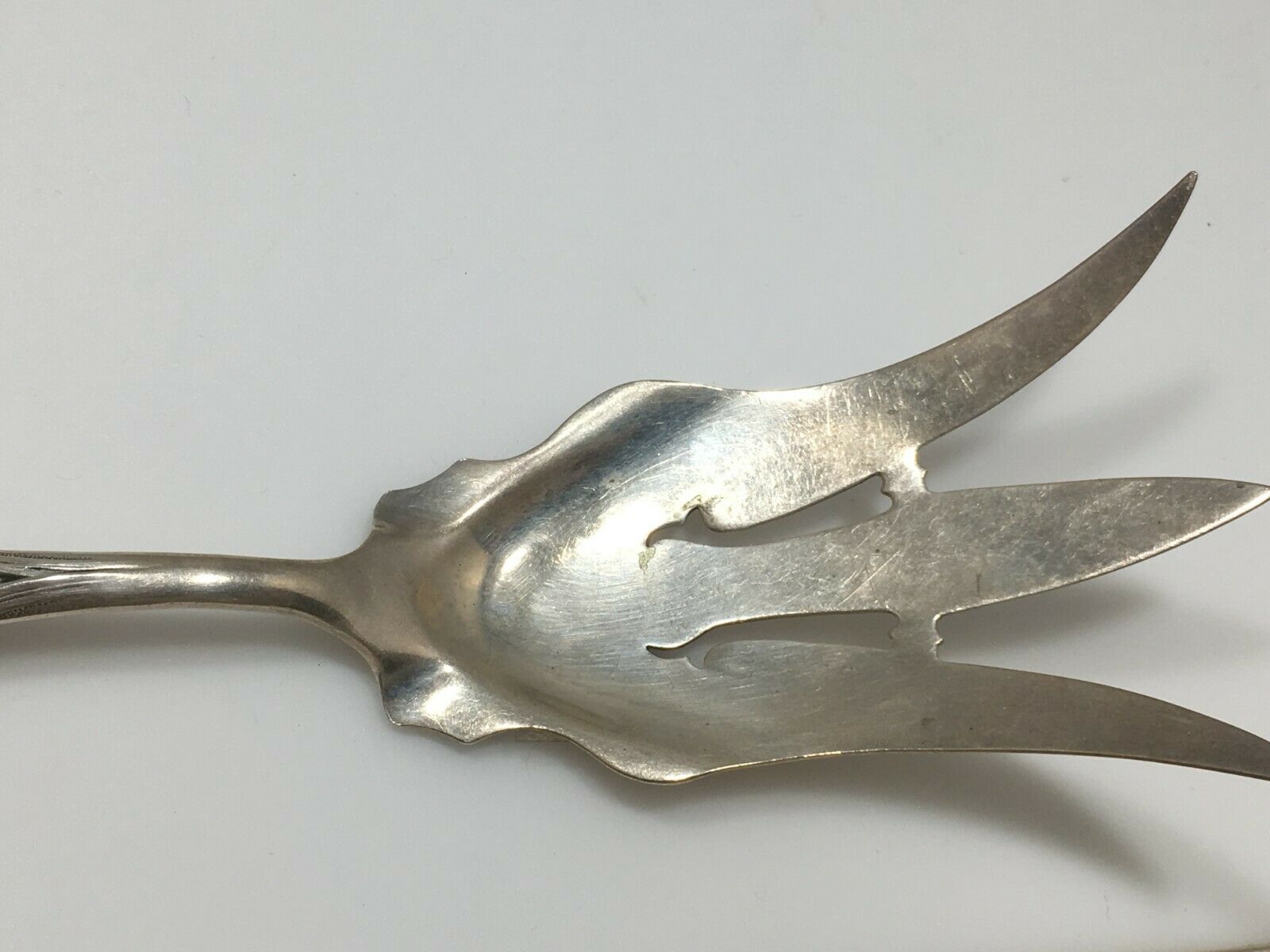 Sterling Silver Antique Shiebler Chrysanthemum Lettuce Serving Fork  RARE!!!!!!!