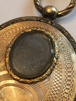 Large Vintage Victorian Engraved 14k Gold Locket Daguerreotype Pendant Charm 19g