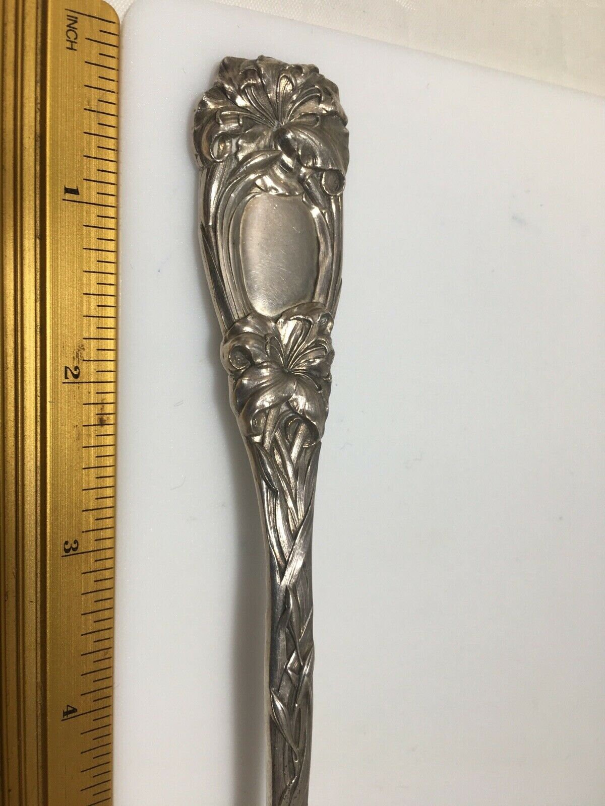 New Art By Durgin Art Nouveau Sterling Silver Large Heavy Berry Spoon 8.75”