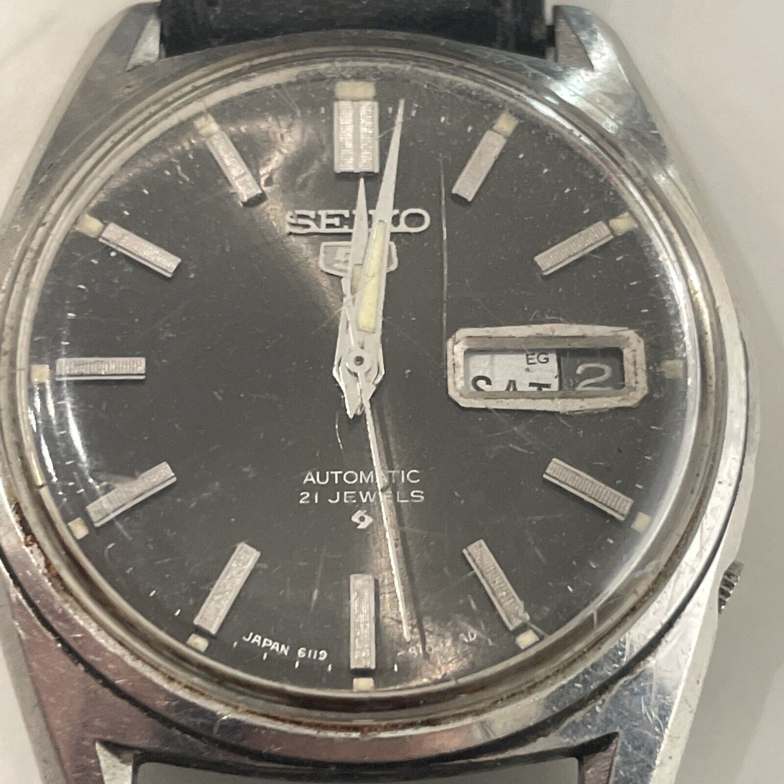 vintage seiko 5 automatic day date movement no. 6119-8093 Japan made men's watch