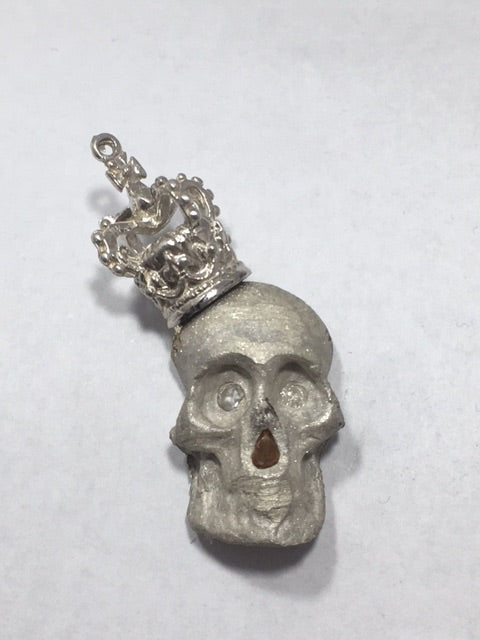King Geoffrey Skull Lapel Pin